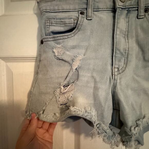 AEROPOSTALE RIPPED/ DISTRESSED FLEX EFFECTS SUPER HIGH WAISTED JEAN SHORTS Size2 - Picture 6 of 8